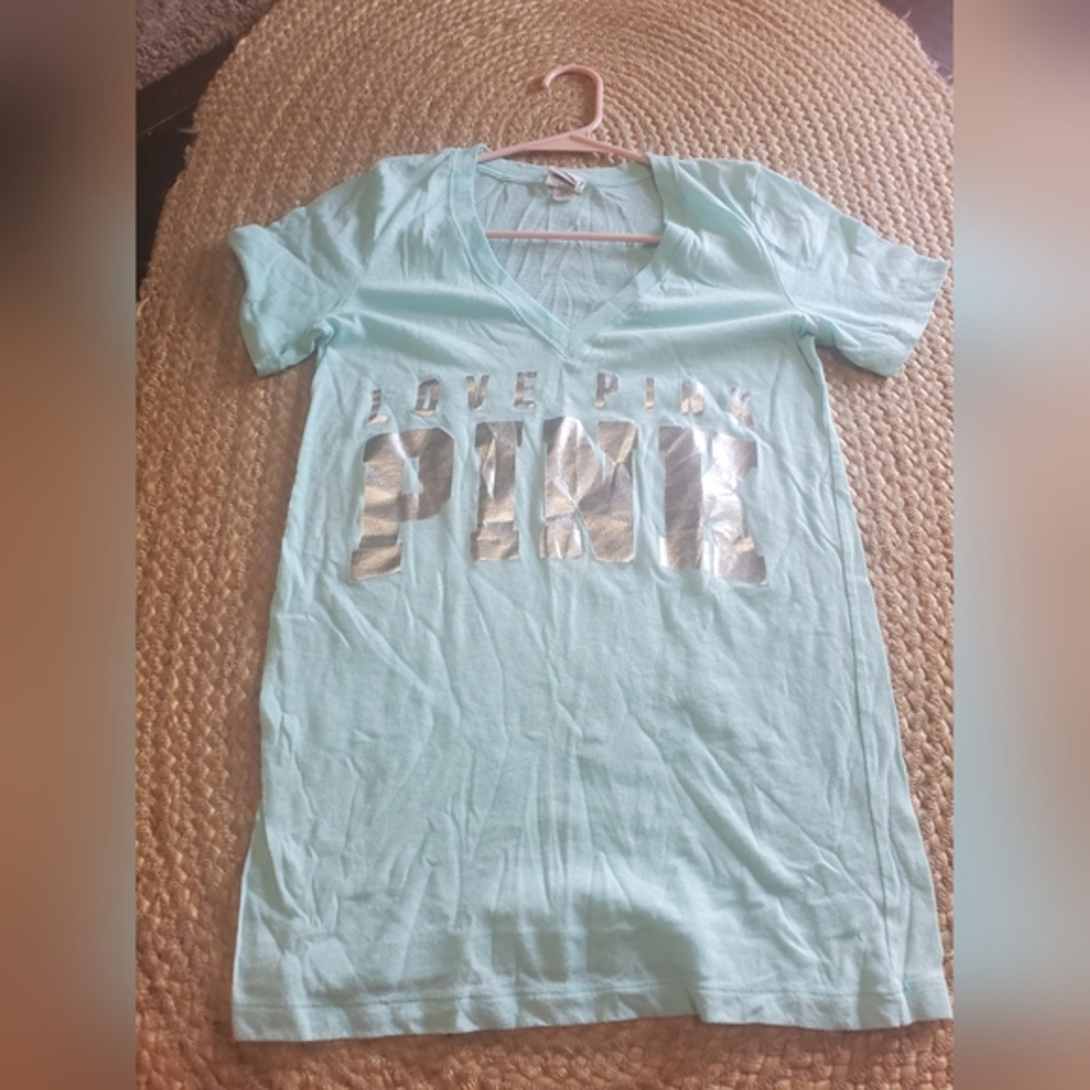 Victorias Secret Pink tee‎